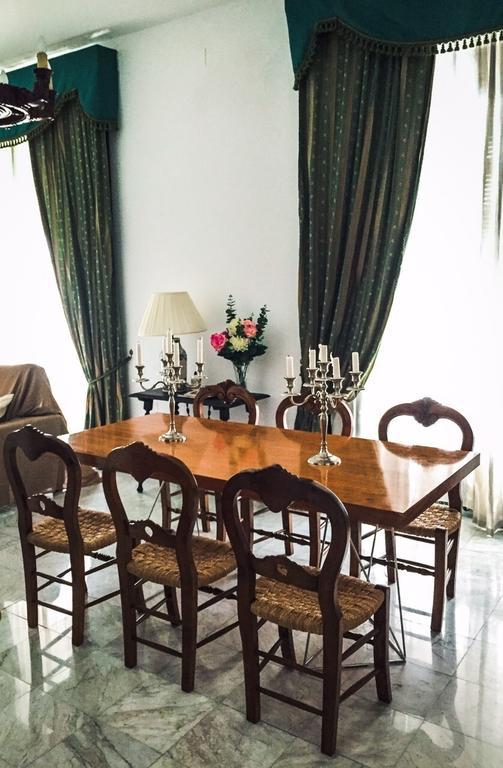 La Casa De Manolo Villa Cazalla de la Sierra Bilik gambar