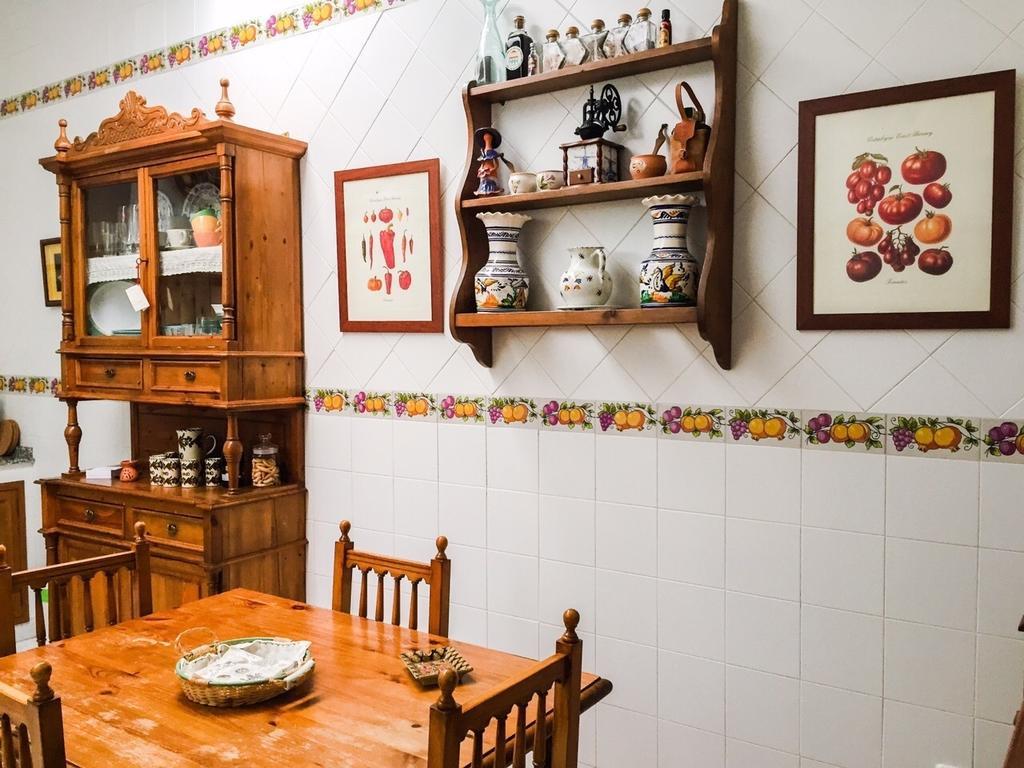 La Casa De Manolo Villa Cazalla de la Sierra Bilik gambar
